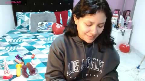 sonialatin69 online show from February 22, 2025, 9:34 am