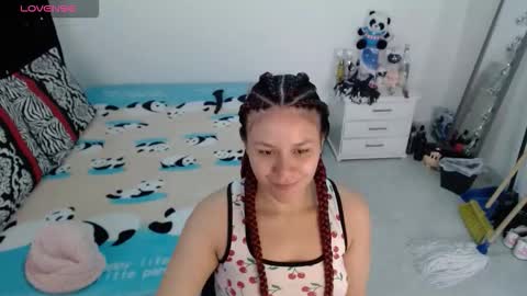 sonialatin69 online show from February 17, 2026, 2:46 pm