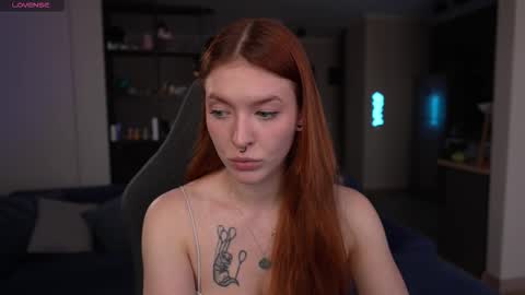 sonic_porn online show from December 5, 2025, 11:41 am