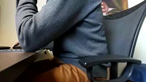 sonicegay online show from April 3, 2026, 9:29 am