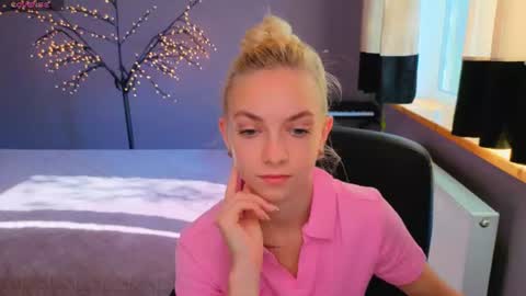 Sonya online show from June 10, 2026, 5:39 am