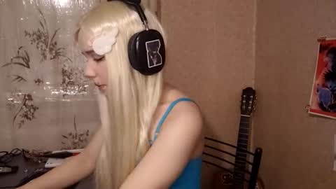 Snapshot of sonwosick chatting on February 25, 2026, 4:27 pm Mila online show from February 25, 2026, 4:27 pm