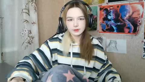 Snapshot of sonwosick chatting on April 29, 2026, 3:38 pm Mila online show from April 29, 2026, 3:38 pm