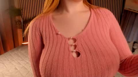 Snapshot of sonya_baby chatting on February 3, 2026, 2:00 pm SONIA online show from February 3, 2026, 2:00 pm