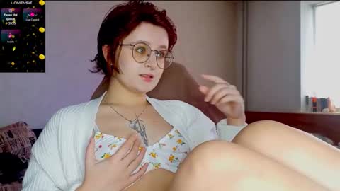 Sonya  online show from November 8, 2025, 5:07 am