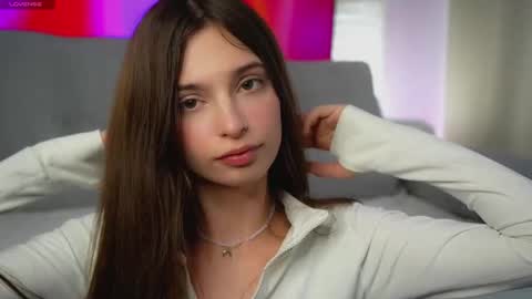 Eva 3 online show from March 3, 2025, 9:11 am