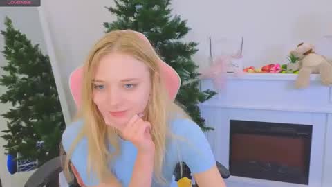 Litta online show from December 11, 2024, 9:34 pm