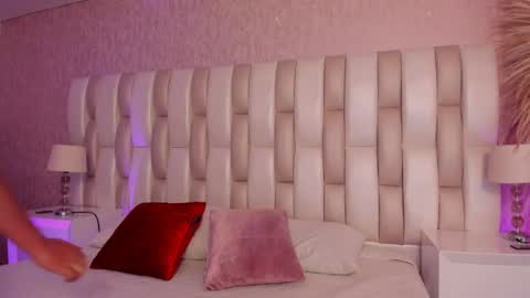 Sophi Rae online show from March 31, 2026, 8:42 pm