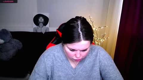 sophia__olsen online show from March 1, 2025, 9:40 am