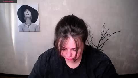 sophia__olsen online show from September 25, 2025, 5:33 am