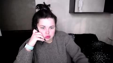 sophia__olsen online show from October 22, 2025, 5:41 am