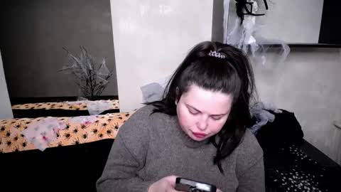 sophia__olsen online show from October 29, 2025, 6:59 am