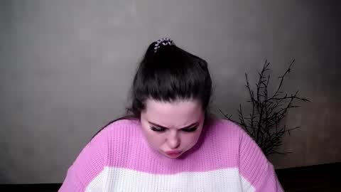 sophia__olsen online show from November 19, 2025, 6:24 am