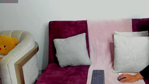 sophia CM online show from May 15, 2026, 11:23 pm