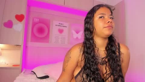  S O P H I A  online show from February 27, 2025, 11:41 am