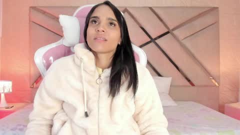 Sophia Paris online show from April 5, 2026, 3:26 am