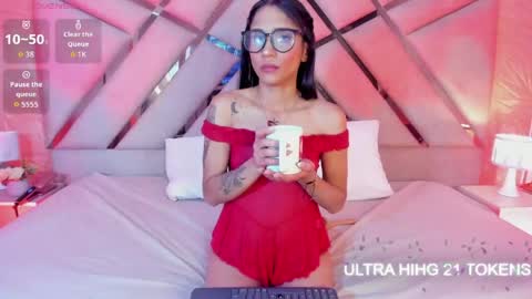 Snapshot of sophiaa_paris chatting on May 4, 2026, 3:57 am Sophia Paris online show from May 4, 2026, 3:57 am