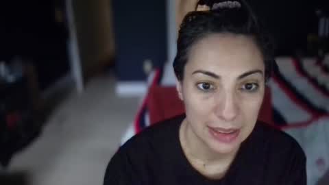 sophiadover online show from April 4, 2026, 3:31 pm