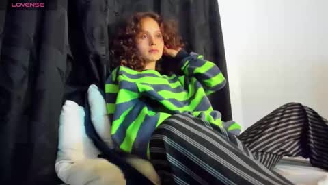 Snapshot of sophiamiller6 chatting on April 20, 2026, 9:34 am sophiamiller6 online show from April 20, 2026, 9:34 am
