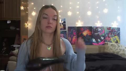 SophiaSonata online show from February 8, 2025, 8:31 am