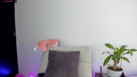  Sophie  online show from January 13, 2025, 8:15 pm