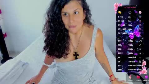 Sophia  online show from September 24, 2025, 6:11 pm