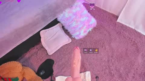 Sophie online show from March 6, 2025, 4:08 am