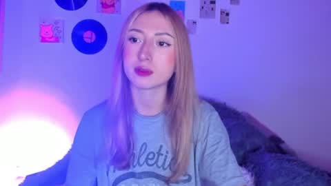 Sophie online show from April 8, 2026, 7:41 am