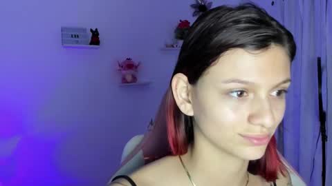 sophie doll online show from January 24, 2025, 10:51 pm