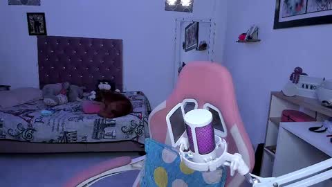 sophie doll online show from April 25, 2026, 9:56 pm