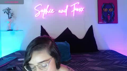 SOPHIE - FOXX online show from February 11, 2026, 12:21 pm