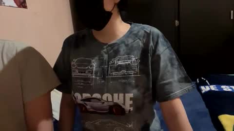 Snapshot of sophie_heart7 chatting on March 15, 2026, 4:07 am sophie_heart7 online show from March 15, 2026, 4:07 am