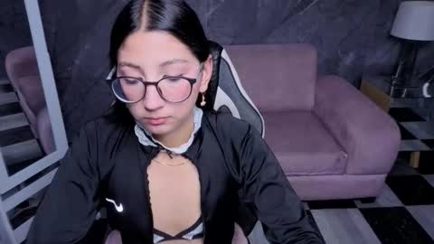 sophie_jones_b online show from February 24, 2026, 12:47 pm