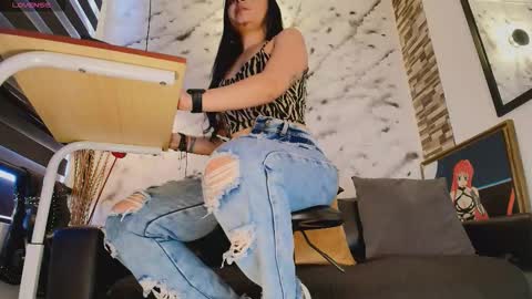 Sophie online show from March 19, 2026, 12:09 pm