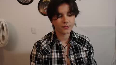 Snapshot of sophie_ross1 chatting on September 29, 2025, 1:55 am sophie_ross1 online show from September 29, 2025, 1:55 am