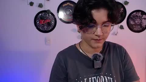 Snapshot of sophie_ross1 chatting on October 19, 2025, 12:44 am sophie_ross1 online show from October 19, 2025, 12:44 am