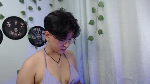 sophie_ross1 online show from November 28, 2025, 2:36 am