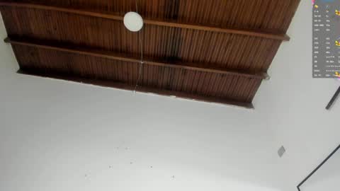 sophie_smith19 online show from April 23, 2026, 2:19 pm