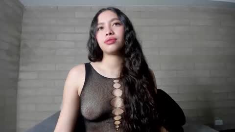 sophiebellucci online show from February 17, 2026, 9:39 am