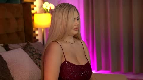 Sophie online show from April 7, 2026, 5:41 am