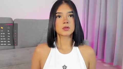 sophie  online show from June 9, 2026, 2:50 pm