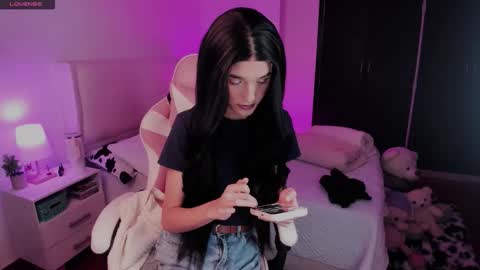    online show from November 13, 2025, 12:48 pm