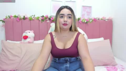 Snapshot of sophiee_rosee chatting on April 22, 2026, 11:39 pm sophiee rosee online show from April 22, 2026, 11:39 pm