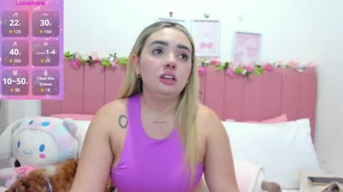 Snapshot of sophiee_rosee chatting on May 5, 2026, 1:24 am sophiee rosee online show from May 5, 2026, 1:24 am