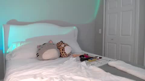 Snapshot of sophieeestar chatting on November 16, 2025, 11:10 pm Sophie Star online show from November 16, 2025, 11:10 pm