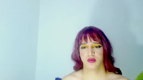 sophiehillsxo online show from March 5, 2025, 5:29 am
