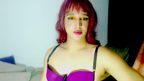 sophiehillsxo online show from March 6, 2025, 8:08 am