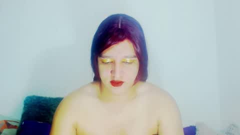 sophiehillsxo online show from April 19, 2026, 10:45 pm
