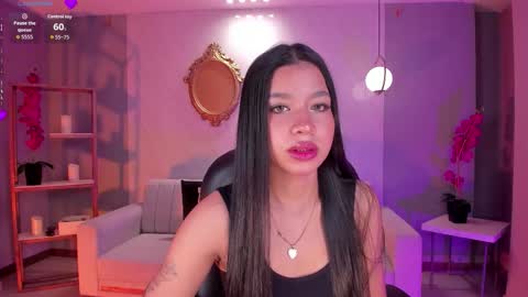 Sophie Houston online show from November 9, 2025, 4:22 am