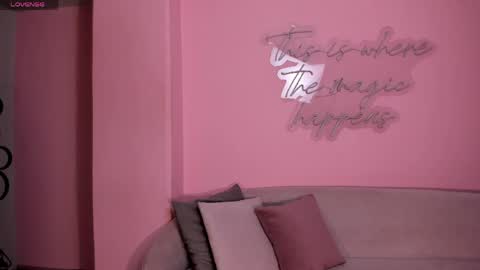 Snapshot of sophiehouston_ chatting on May 13, 2026, 2:53 am Sophie Houston online show from May 13, 2026, 2:53 am